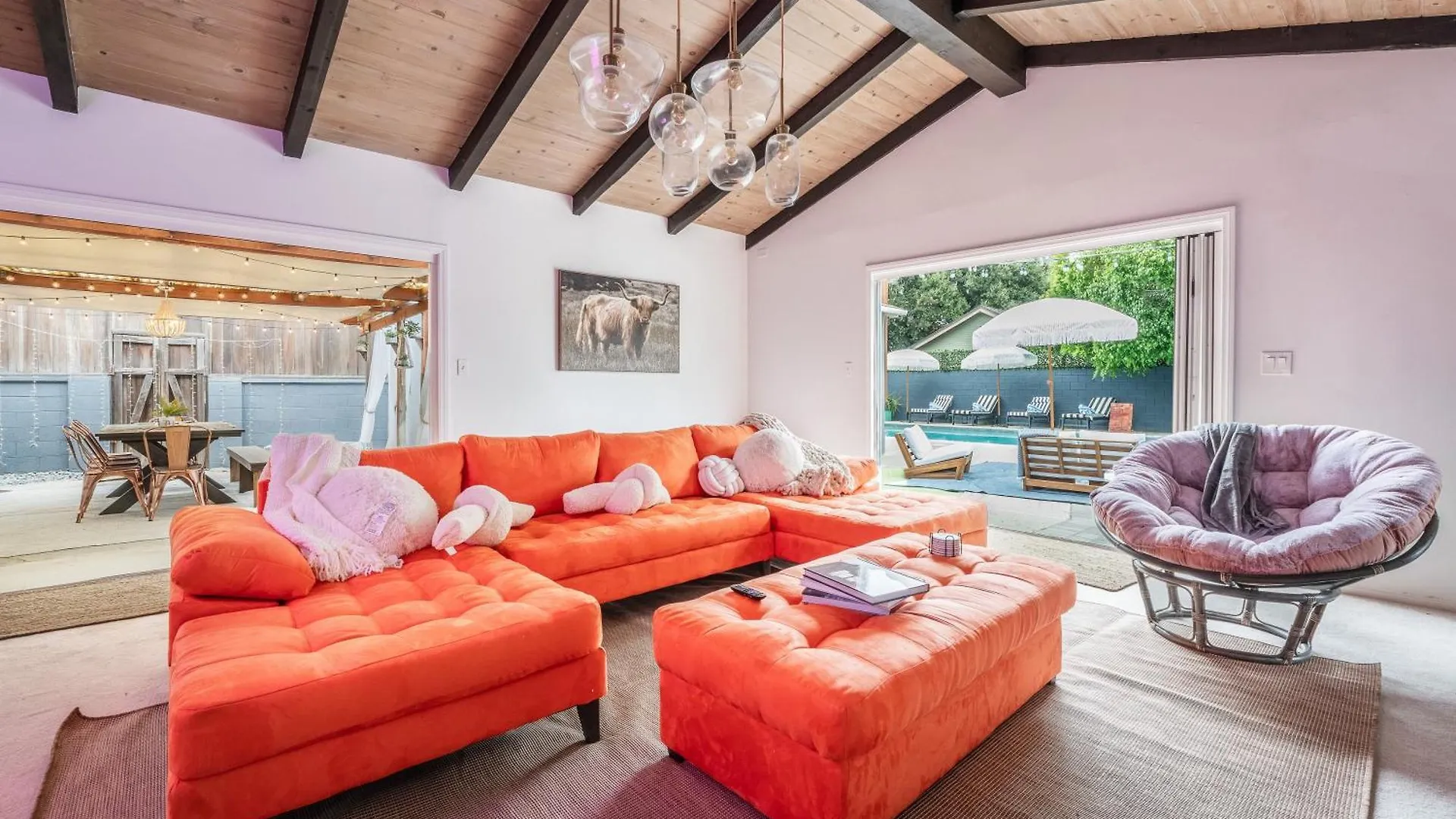 Angel&Rose Universal Hollywood Heated Pool House King Bed United States