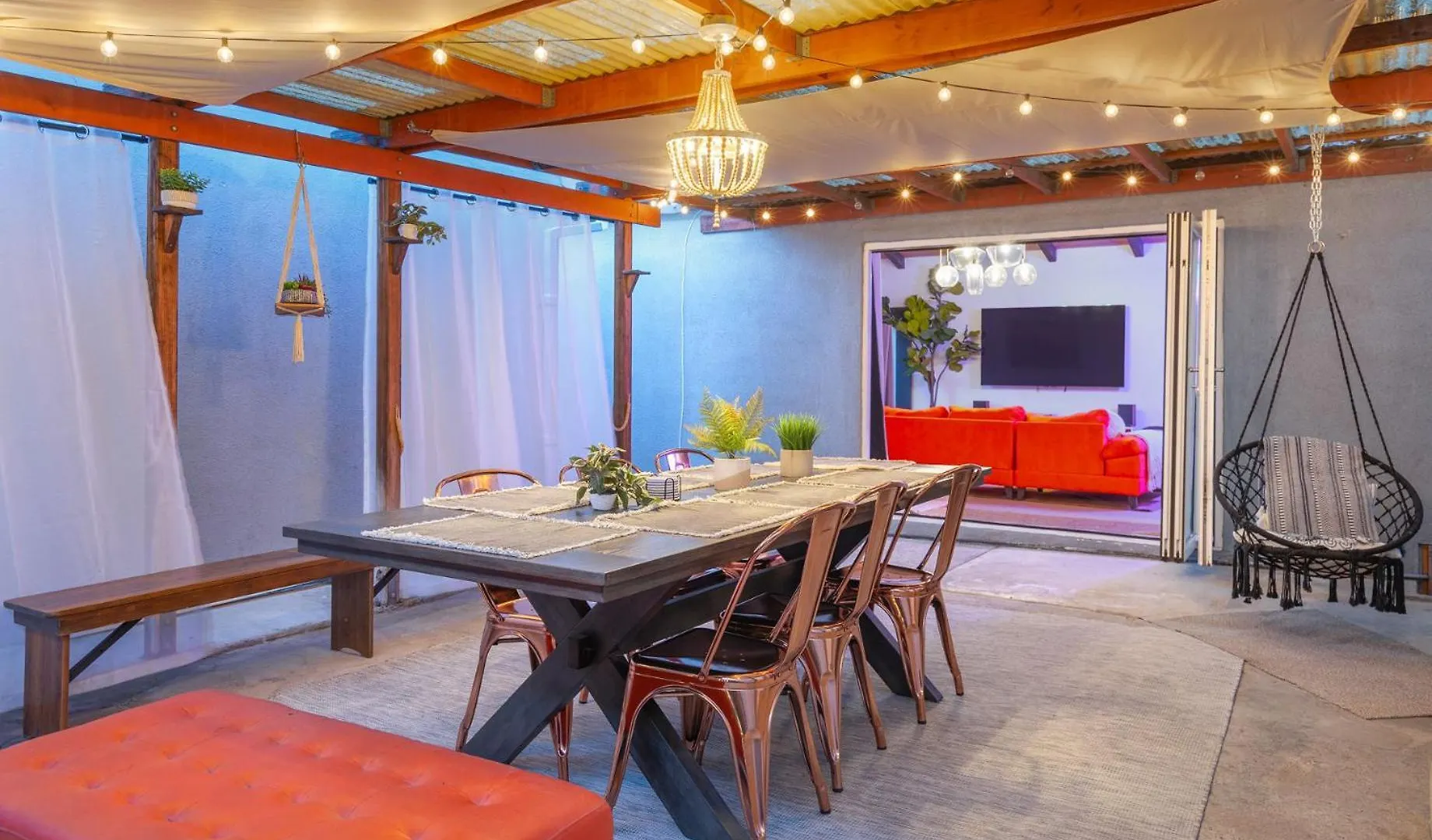 Angel&Rose Universal Hollywood Heated Pool House King Bed 0*, Los Angeles